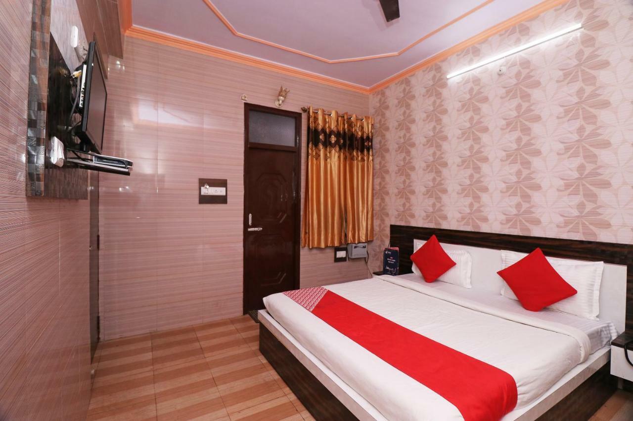 Hotel P R Palace Lucknow Eksteriør billede