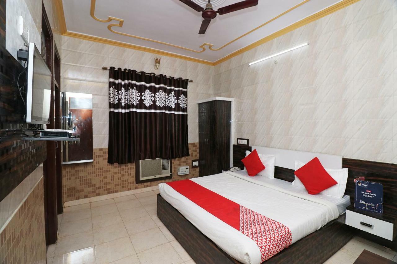 Hotel P R Palace Lucknow Eksteriør billede