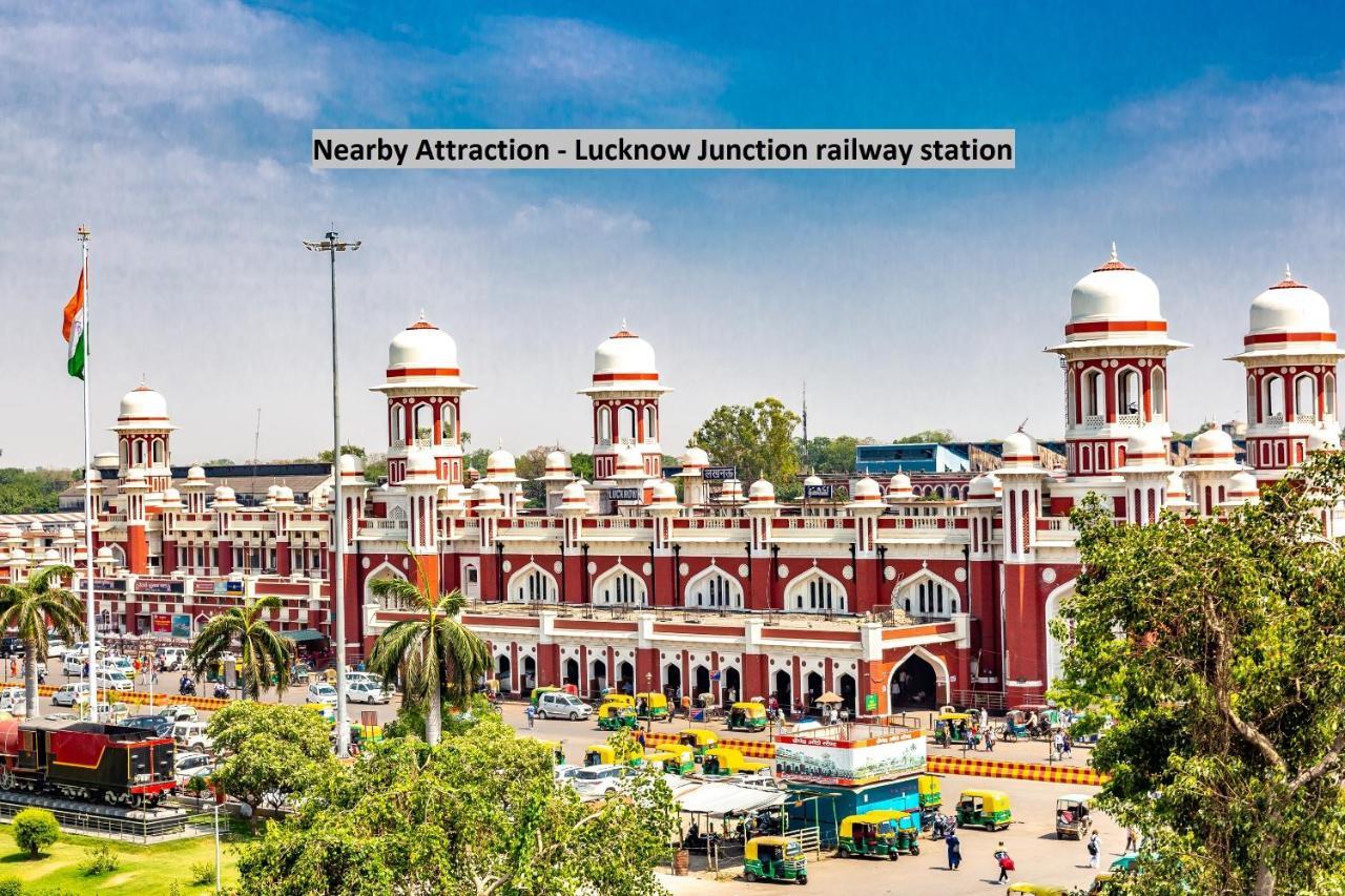 Hotel P R Palace Lucknow Eksteriør billede